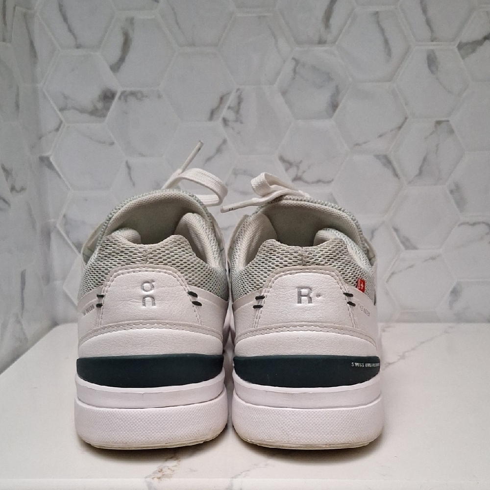 On Running The Roger Advantage White Leather Trainer Running Shoes Womens Size 7 - Picture 5 of 15